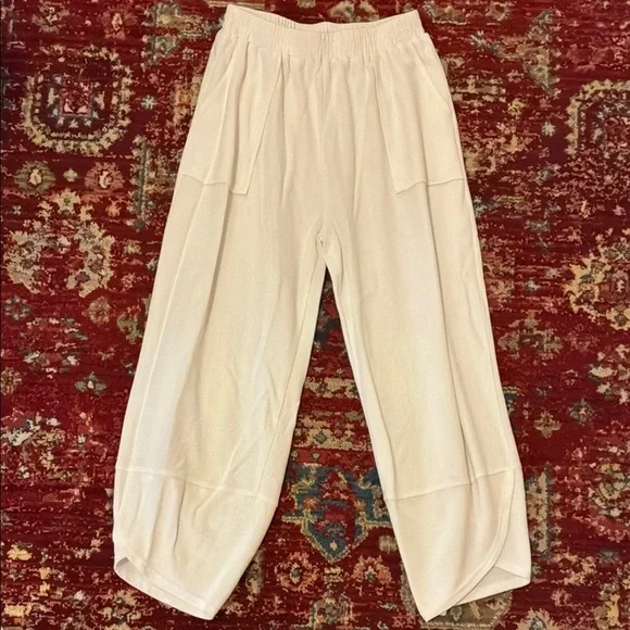 White Wide-Leg Pants - Picture 1 of 4